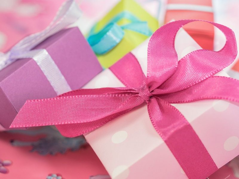 gift-made-package-553149 gift-made-package-553149